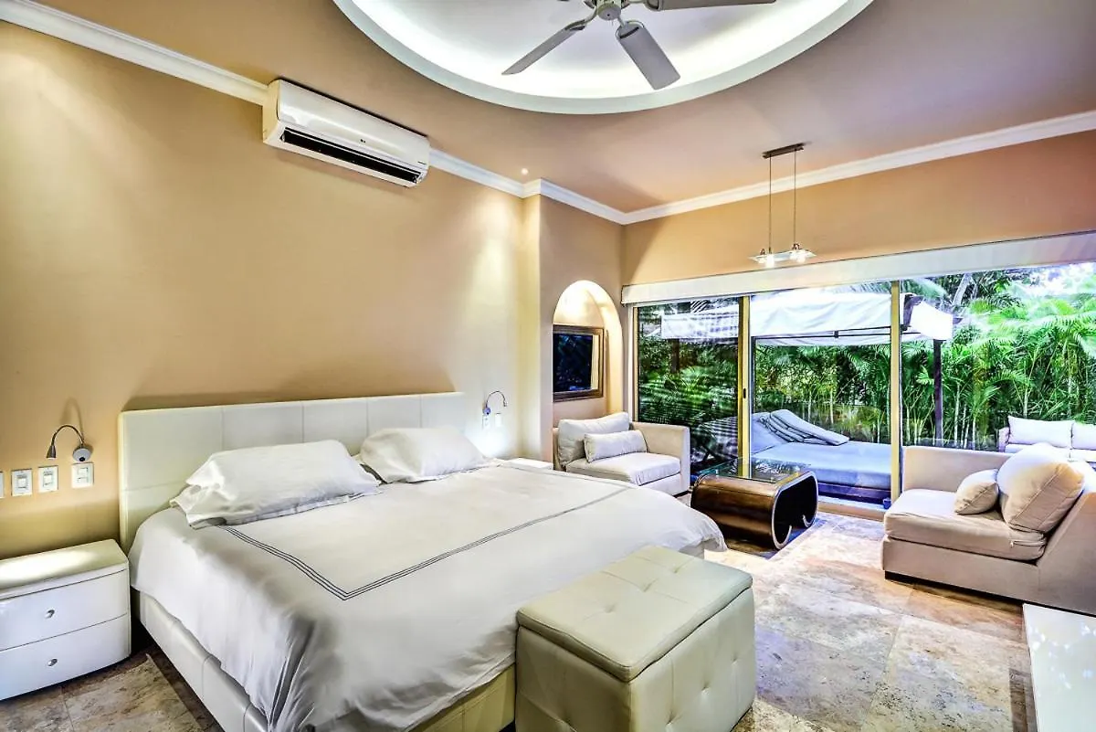Poblado De Apoyo Diamont Villa Sleeps 10 With Pool And Air Con Playa del Carmen Mexiko